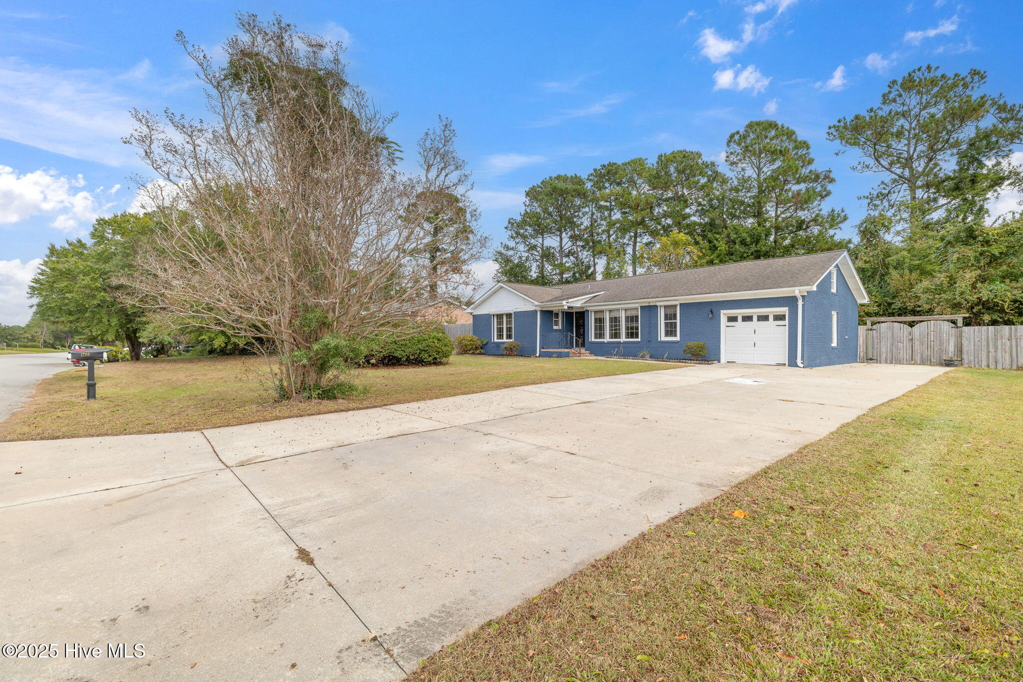 1206 Kings Grant Road Wilmington, NC 28405 - Photo 4 of 45 Front view