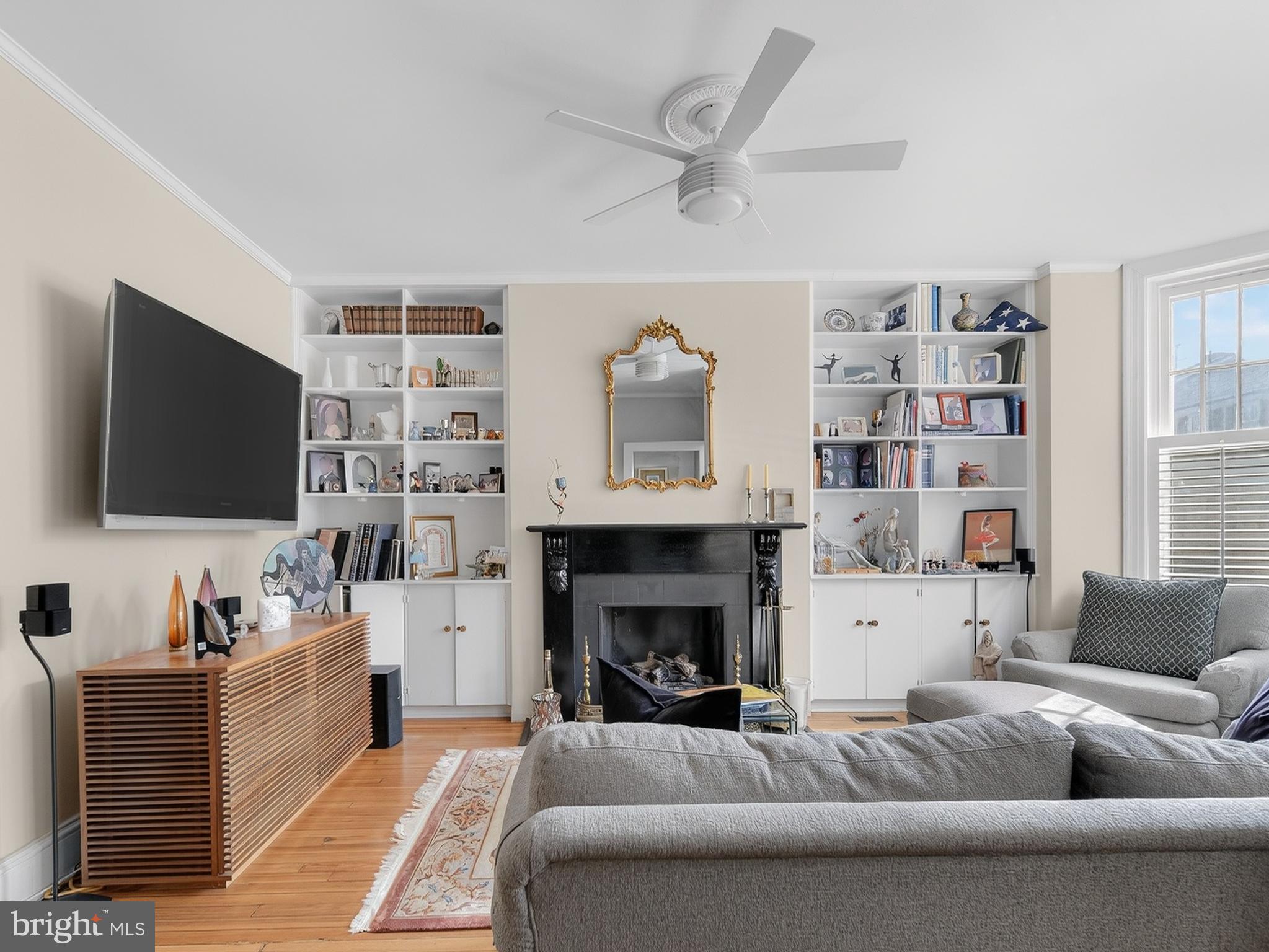 1343 30th Street Northwest Washington, DC 20007 - Photo 4 of 30