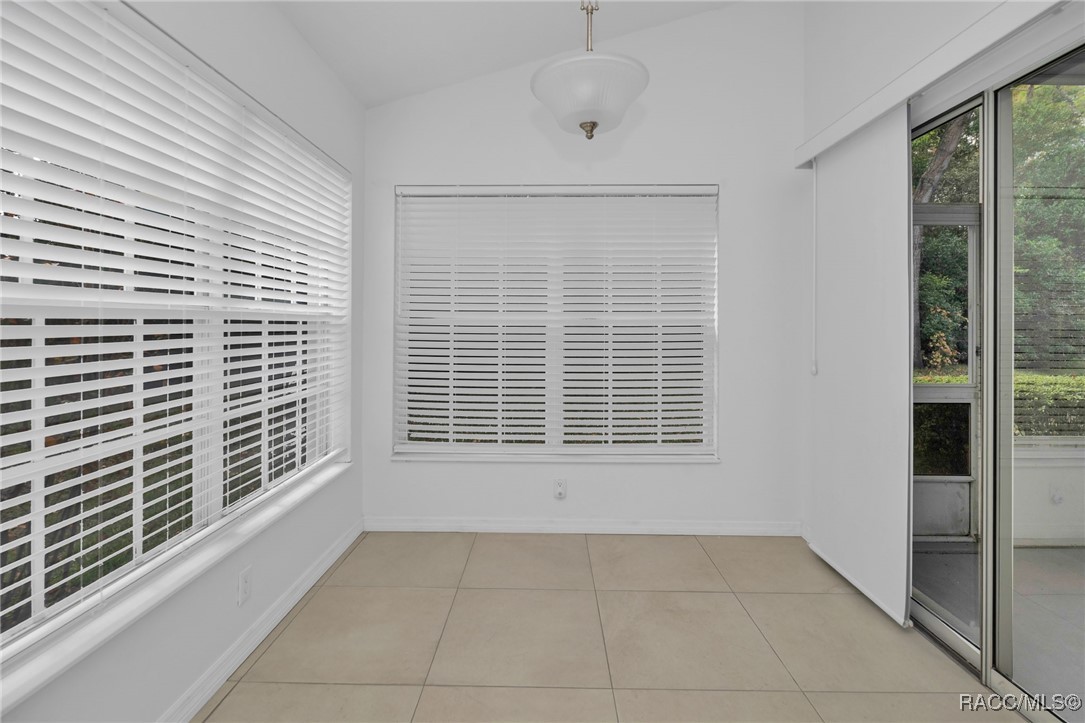 36 Byrsonima Loop Homosassa, FL 34446 - Photo 22 of 54 BREAKFAST NOOK WITH BLINDS