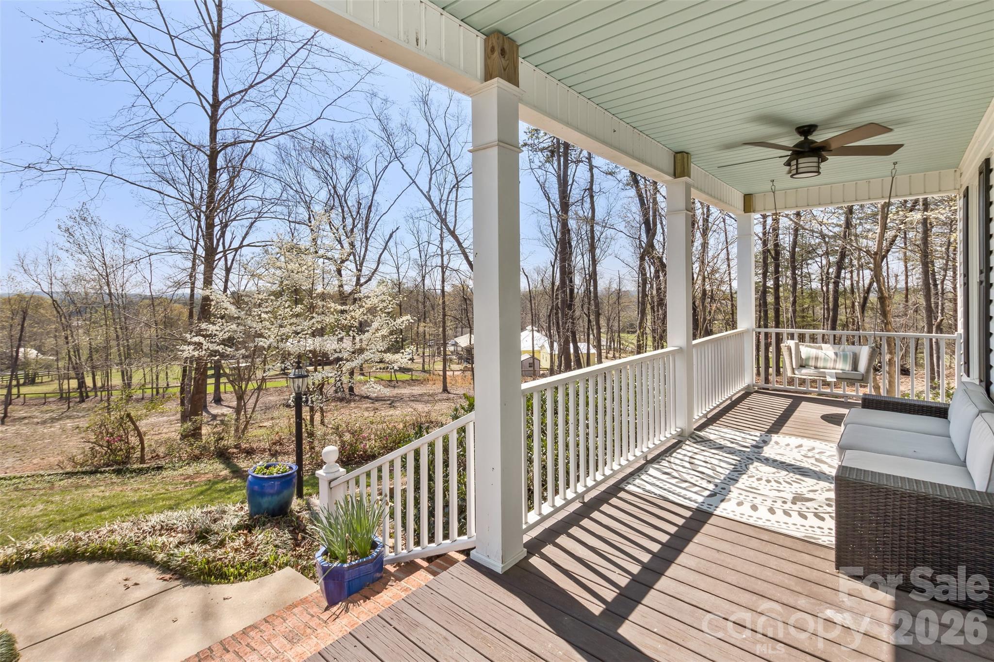 374 Collinsville Road Columbus, NC 28722 - Photo 4 of 48