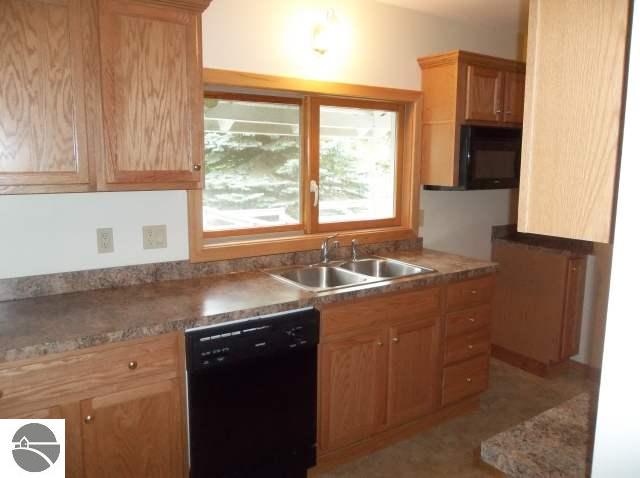 1361 North West Silver Lake Road Traverse City, MI 49685 - Photo 8 of 25 1737873-7.JPG