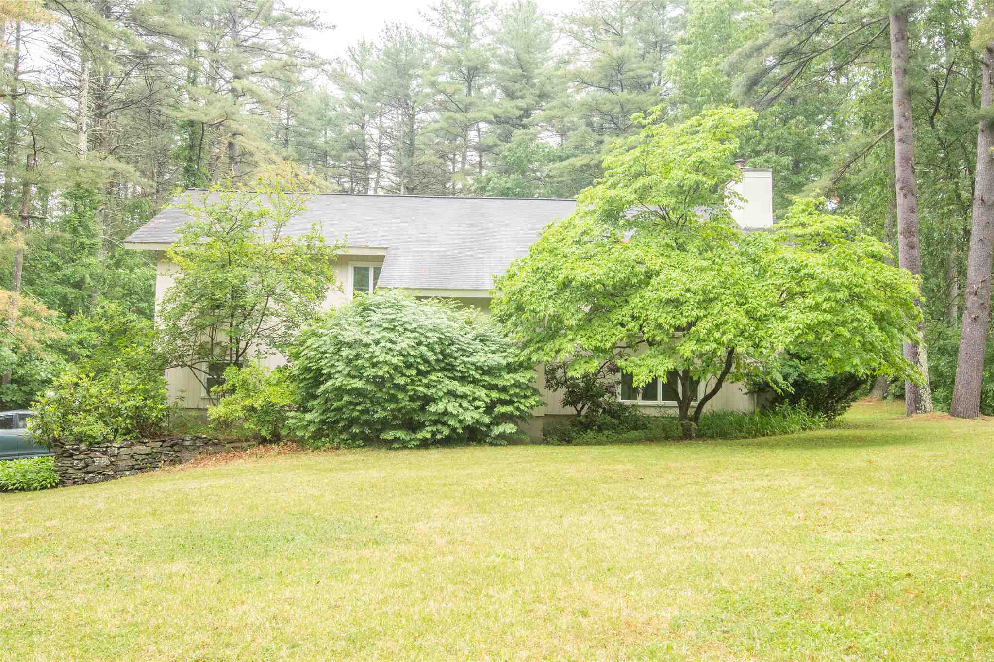 32 Thornton Road West Merrimack, NH 03054 - Photo 1 of 32
