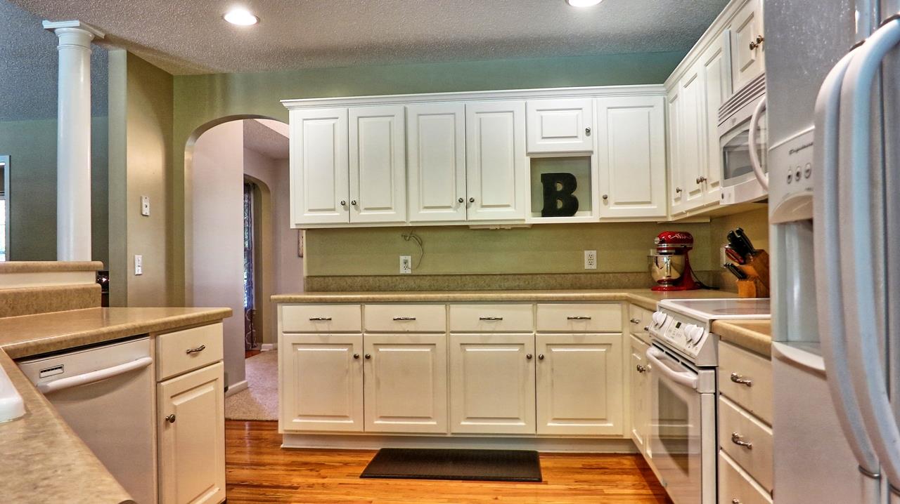 315 Tillotson Road Anderson, SC 29621 - Photo 11 of 28