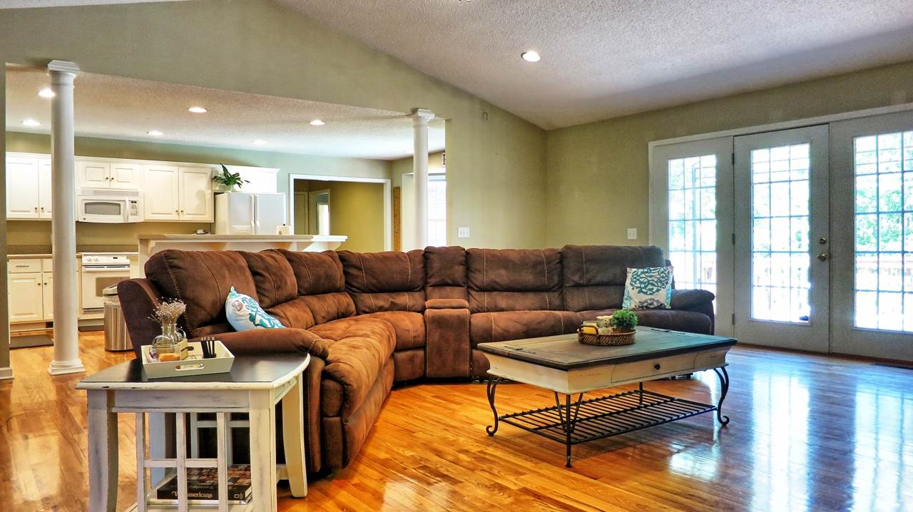 315 Tillotson Road Anderson, SC 29621 - Photo 8 of 28