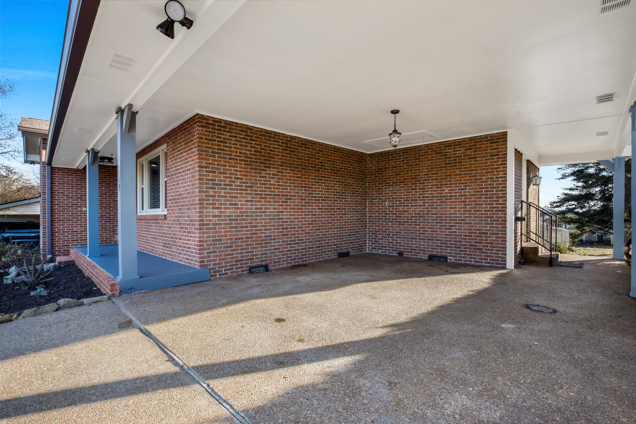 2209 Ruth Street Springfield, TN 37172 - Photo 4 of 31 a view of an empty room