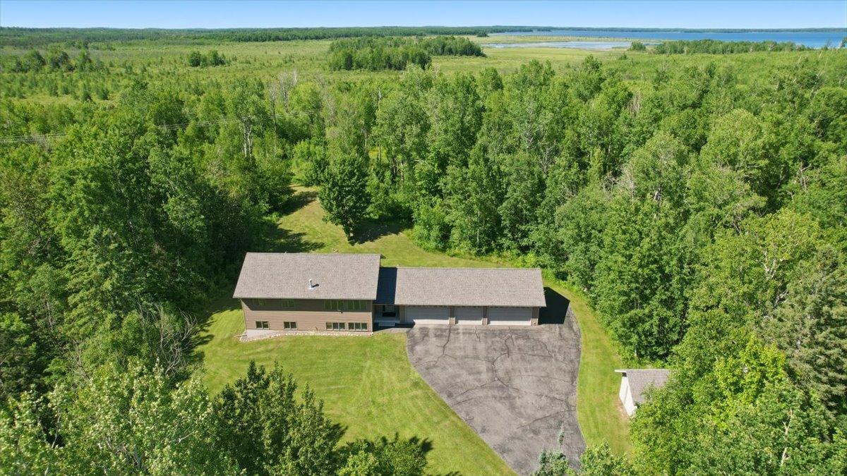 5015 Martin Road Duluth, MN 55803 - Photo 2 of 15