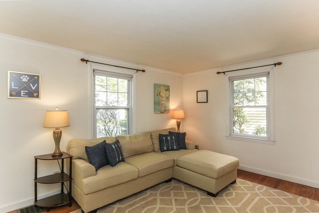 150 Groveland Street Springfield, MA 01108 - Photo 4 of 20