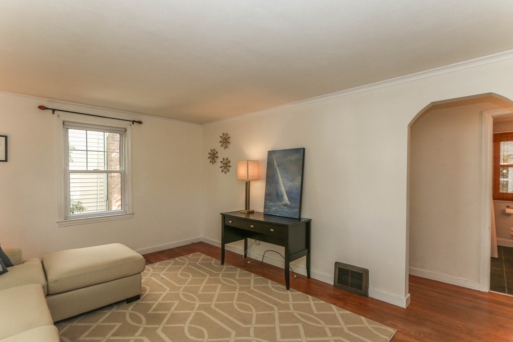 150 Groveland Street Springfield, MA 01108 - Photo 5 of 20