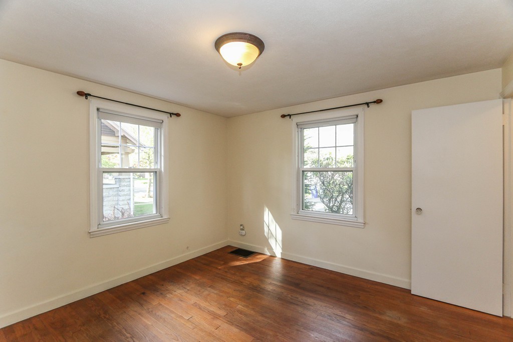 150 Groveland Street Springfield, MA 01108 - Photo 7 of 20