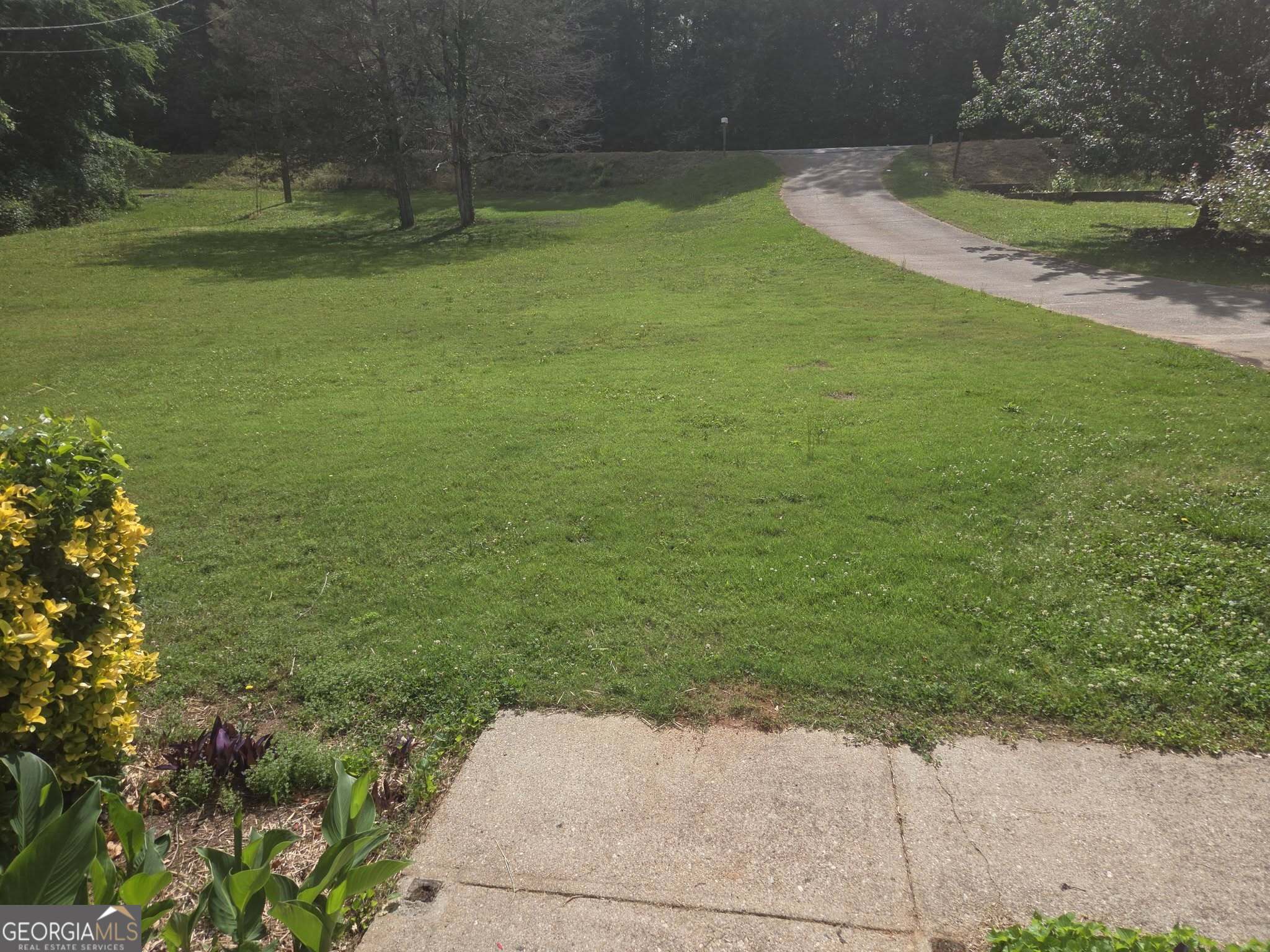 1752 Highway 162 Covington, GA 30016 - Photo 5 of 45