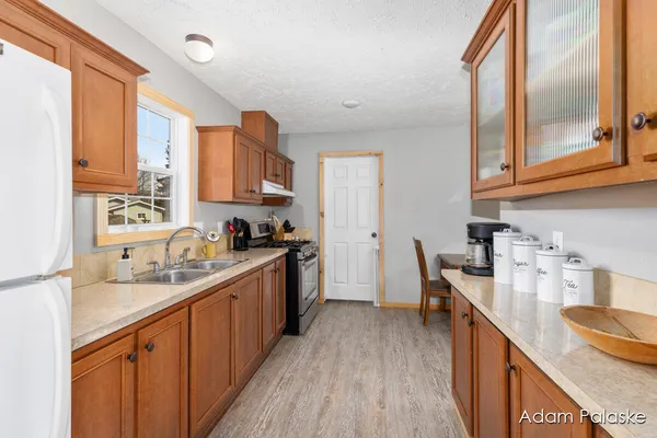 $190,000 | 171 West Sidney Road, Sidney, MI 48885