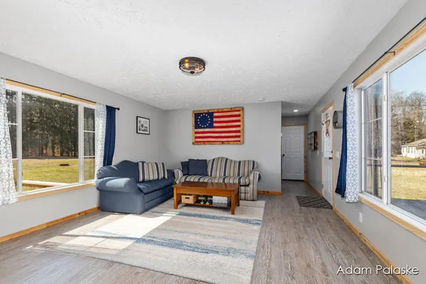$190,000 | 171 West Sidney Road, Sidney, MI 48885