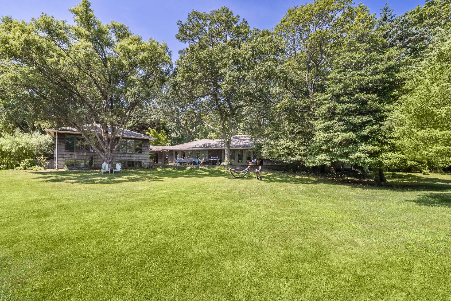 136 Barnes Hole Road East Hampton, NY 11937 - Photo 17 of 18