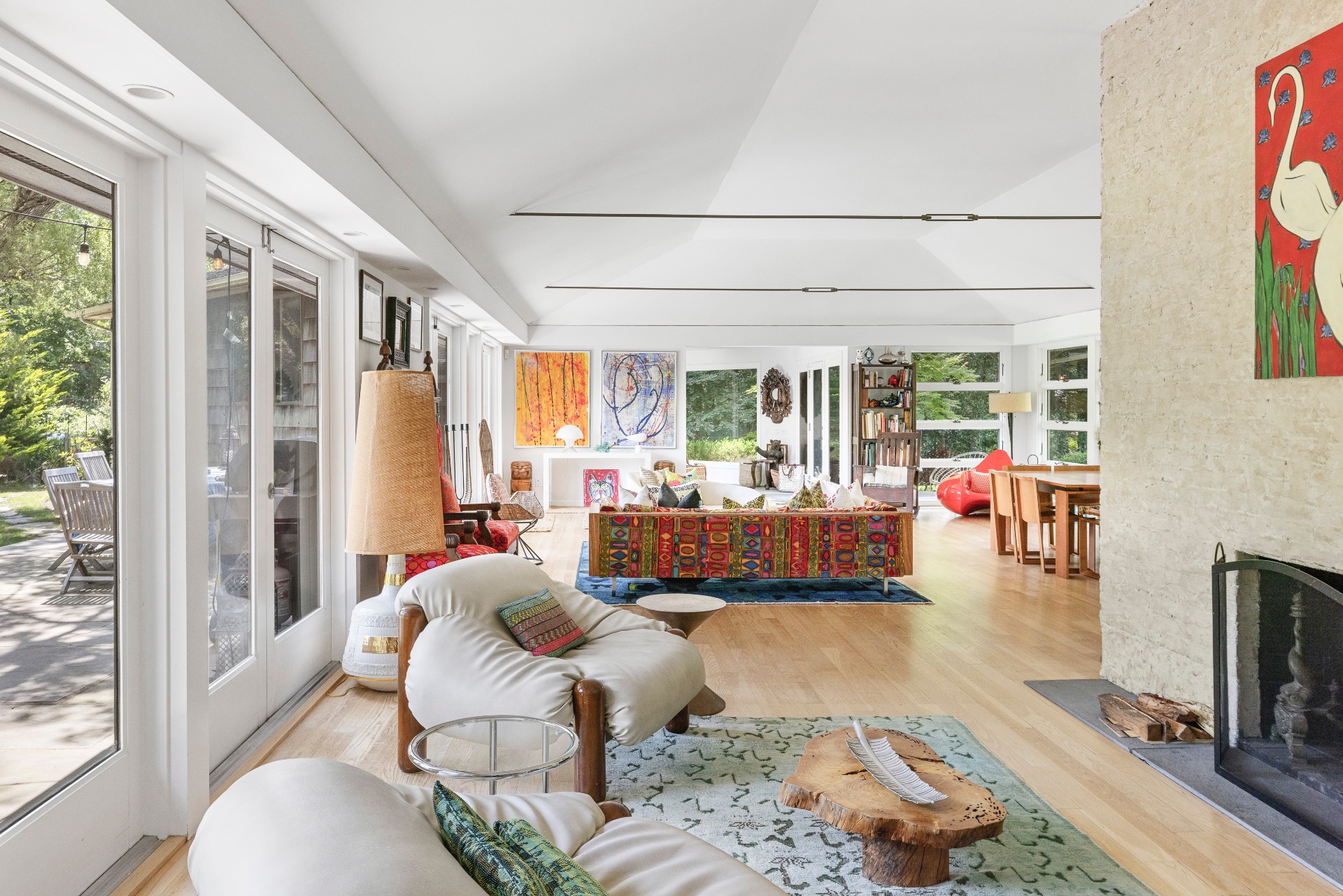 136 Barnes Hole Road East Hampton, NY 11937 - Photo 2 of 18