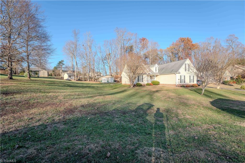 863 Ridge View Terrace Rural Hall, NC 27045 - Photo 3 of 34