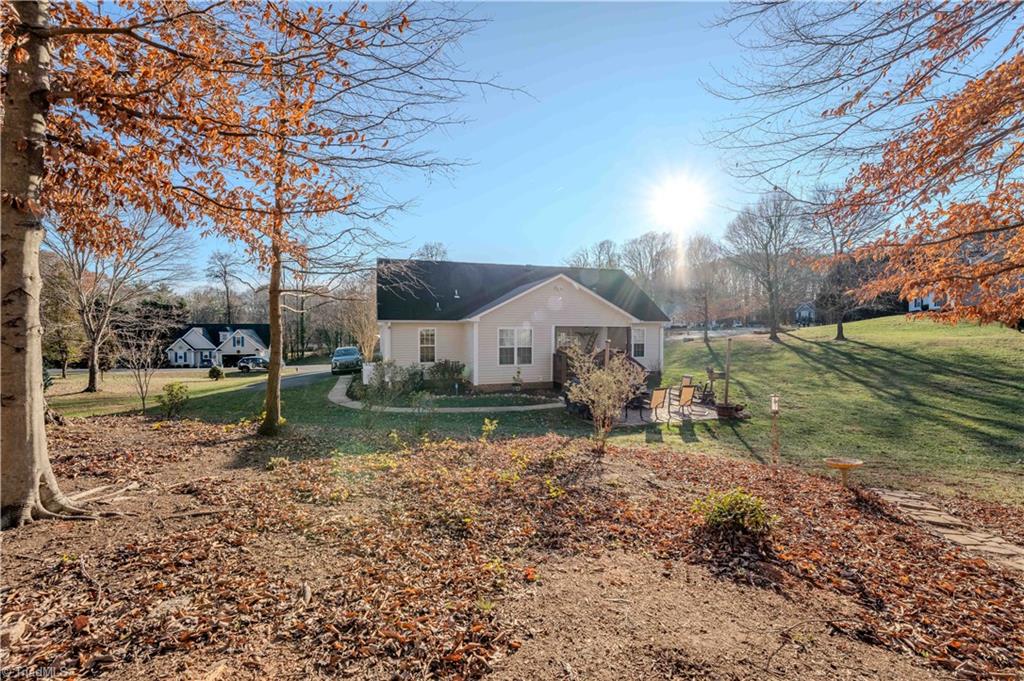 863 Ridge View Terrace Rural Hall, NC 27045 - Photo 7 of 34