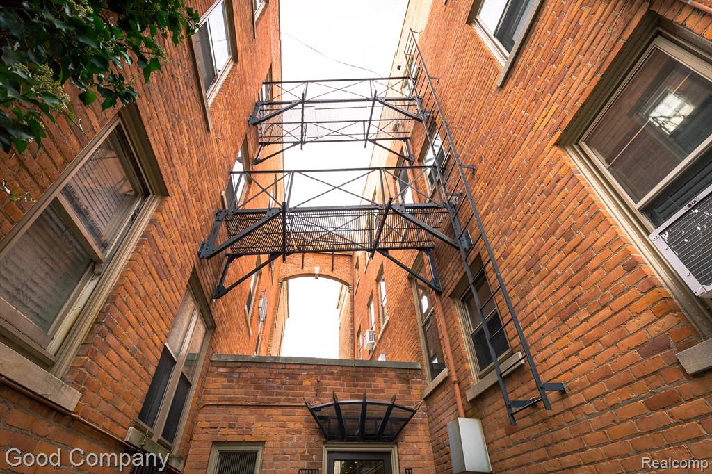 327 Southfield Road, Unit 3BS Birmingham, MI 48009 - Photo 50 of 51