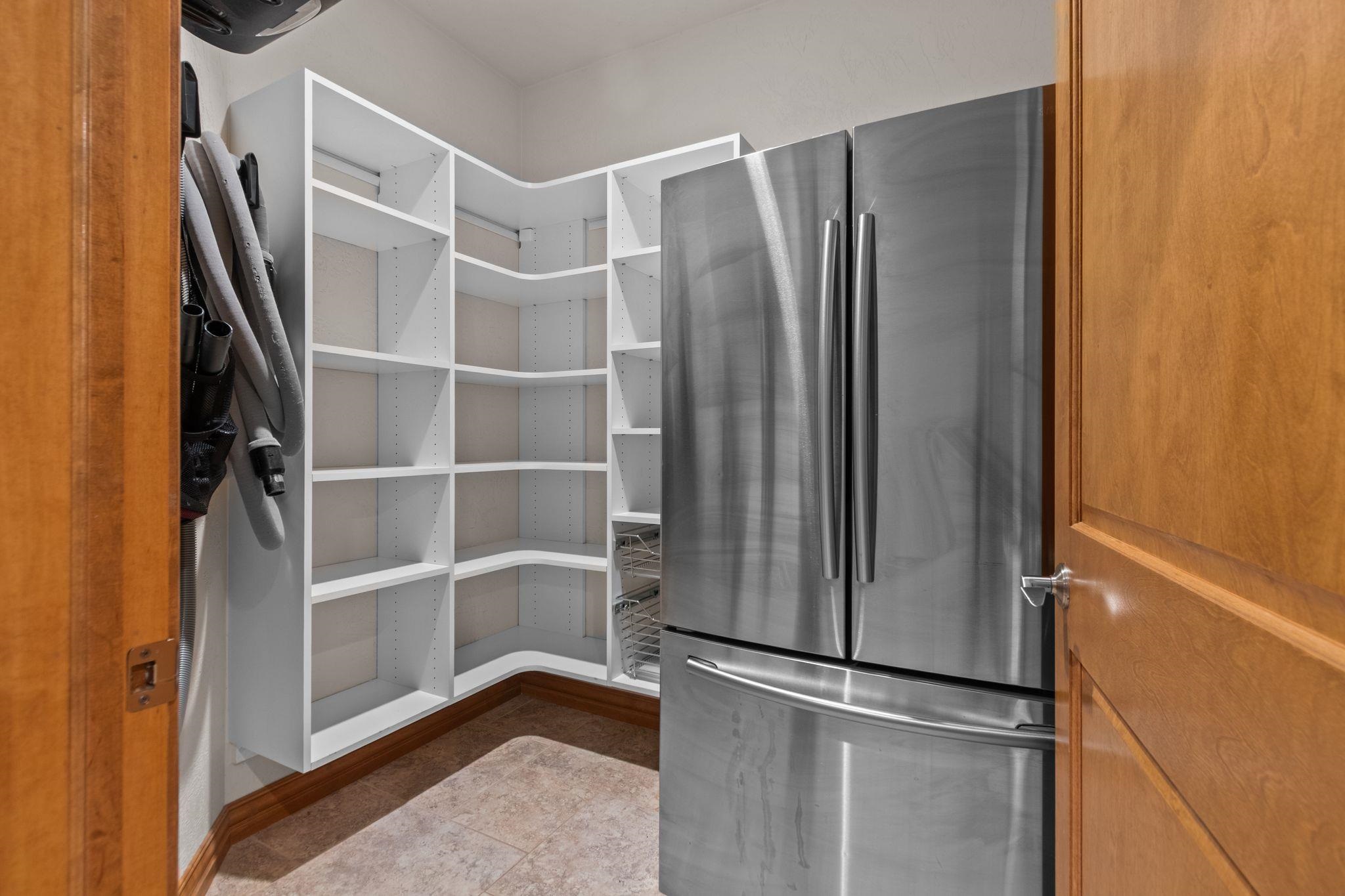 448 Harvest Road Green Bay, WI 54302 - Photo 13 of 71