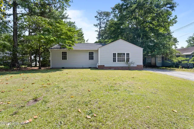 $1,450 | 404 Dogwood Lane, Jacksonville, NC 28540