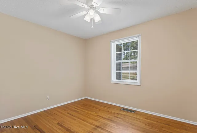 $1,450 | 404 Dogwood Lane, Jacksonville, NC 28540