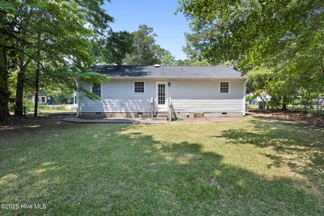 $1,450 | 404 Dogwood Lane, Jacksonville, NC 28540