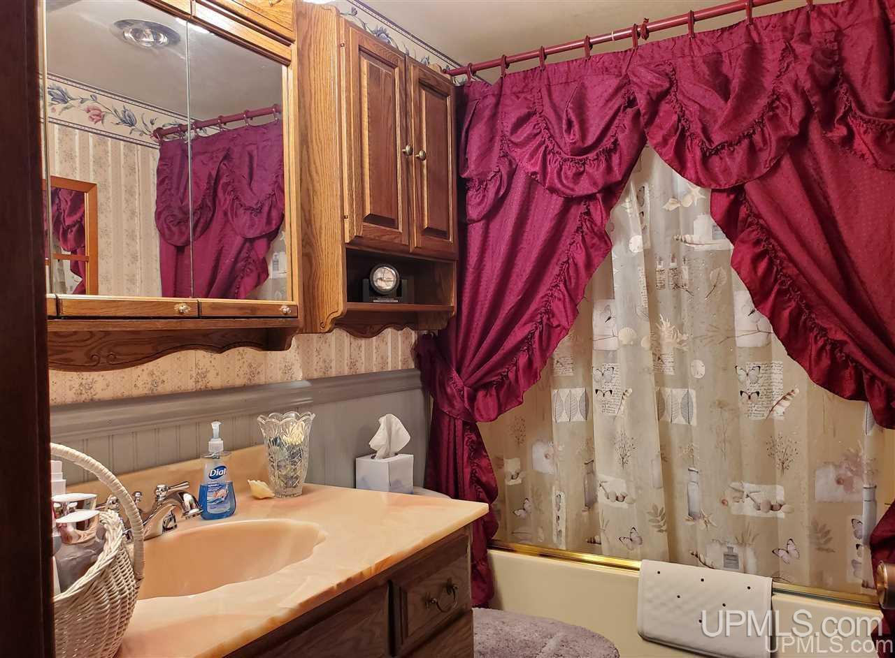 48980 Bootjack Road Lake Linden, MI 49945 - Photo 18 of 30 Gallery Image 18