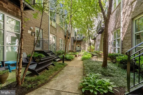 $724,900 | 2380 Champlain Street Northwest, Unit 203, Washington, DC 20009