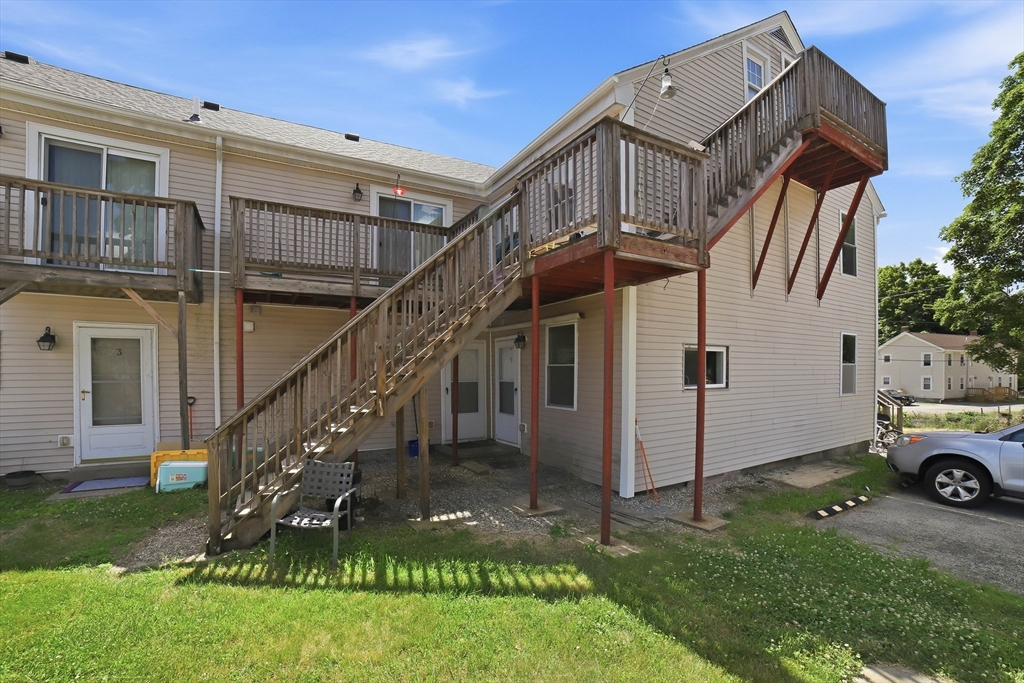 44 Howarth Road, Unit 5 Oxford, MA 01540 - Photo 23 of 26