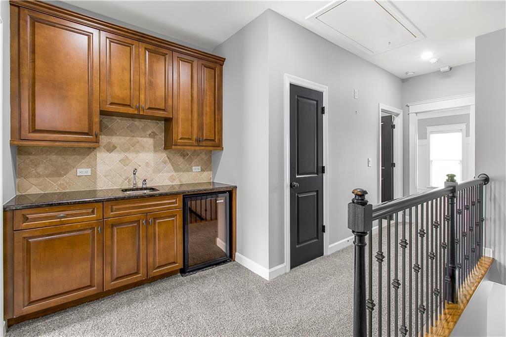 2145 ⛉ W Village Crossing Smyrna, GA 30080 - Photo 17 of 37