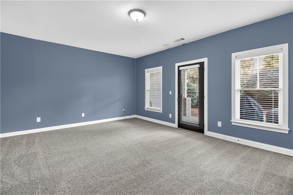 2145 ⛉ W Village Crossing Smyrna, GA 30080 - Photo 33 of 37