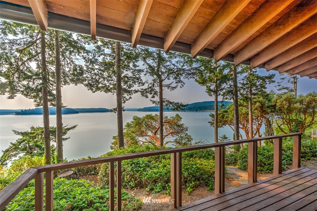 6996 Salmon Beach Road Anacortes, WA 98221 - Photo 1 of 24 Gallery Image 1