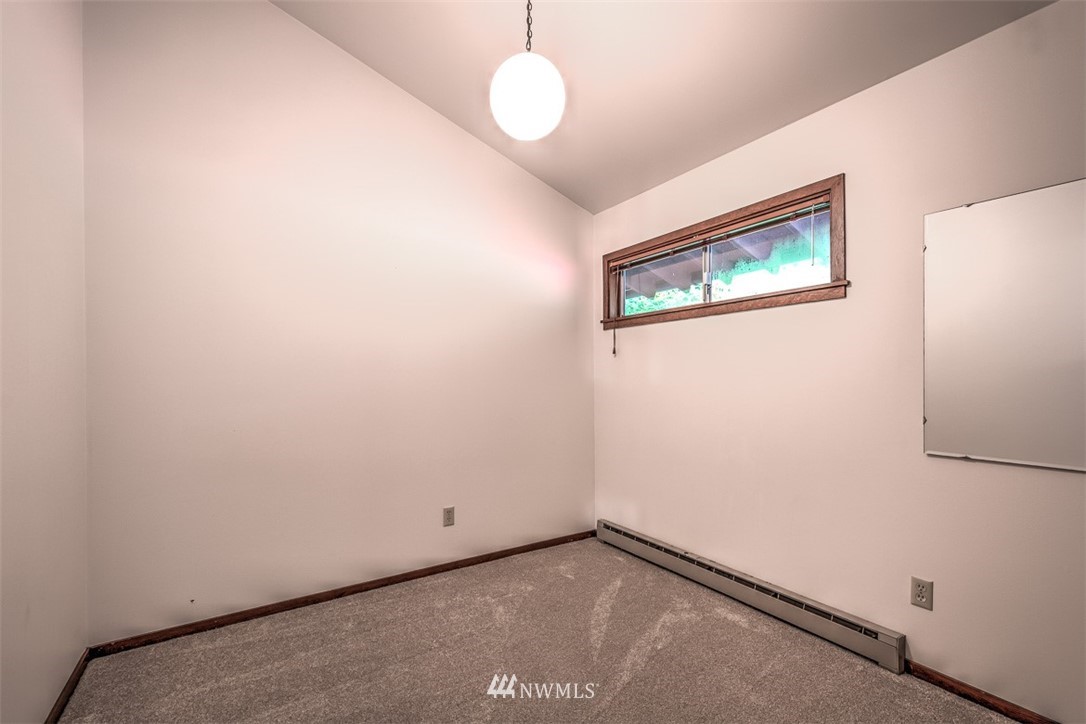 6996 Salmon Beach Road Anacortes, WA 98221 - Photo 11 of 24 Gallery Image 11