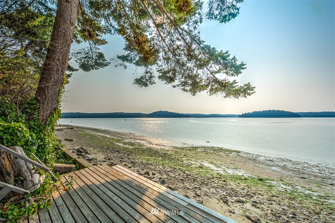6996 Salmon Beach Road Anacortes, WA 98221 - Photo 20 of 24 Gallery Image 20