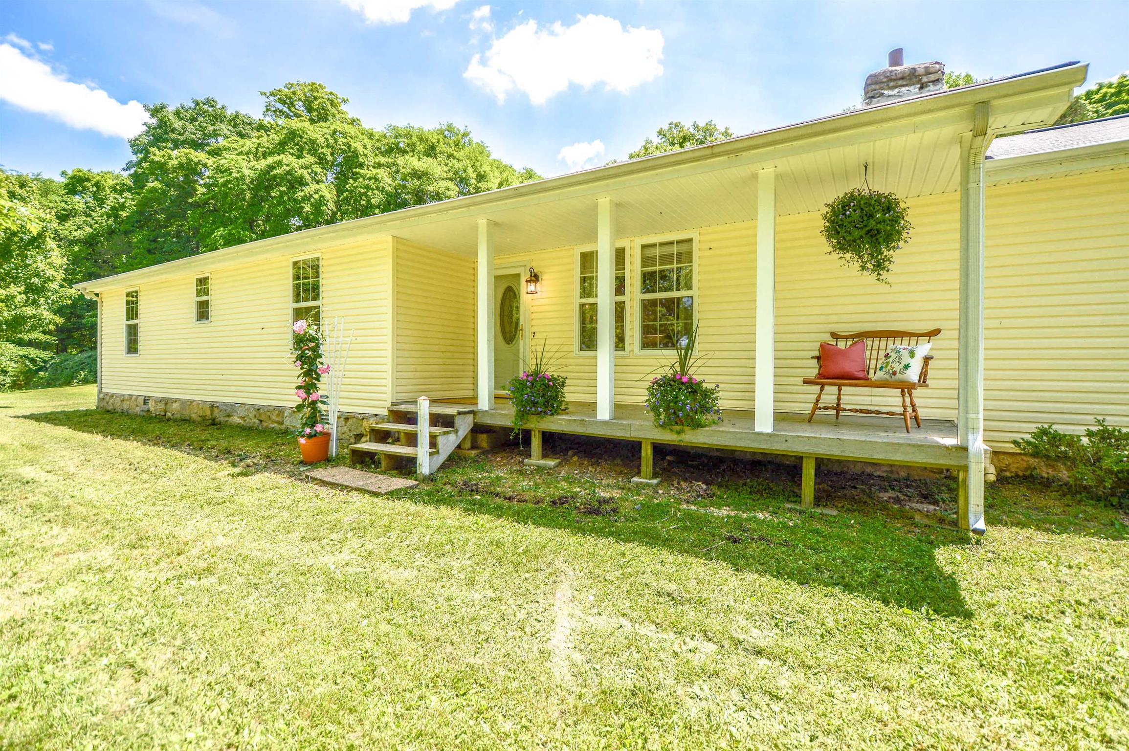 186 Bugg Hollow Road Gallatin, TN 37066 - Photo 3 of 29 Gallery Image 3