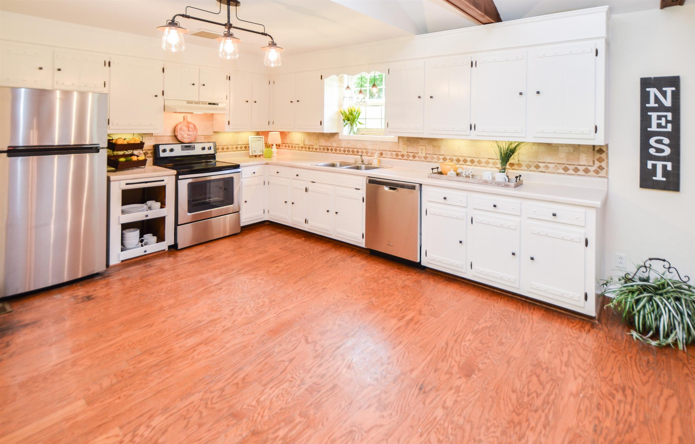 186 Bugg Hollow Road Gallatin, TN 37066 - Photo 7 of 29 Gallery Image 7
