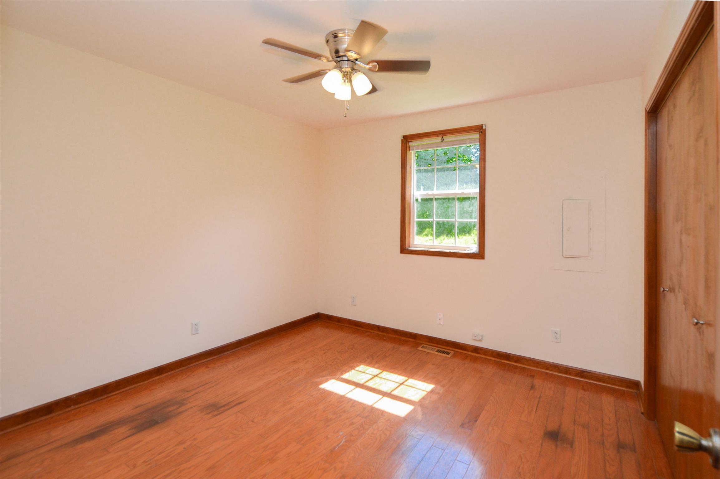186 Bugg Hollow Road Gallatin, TN 37066 - Photo 10 of 29 Gallery Image 10
