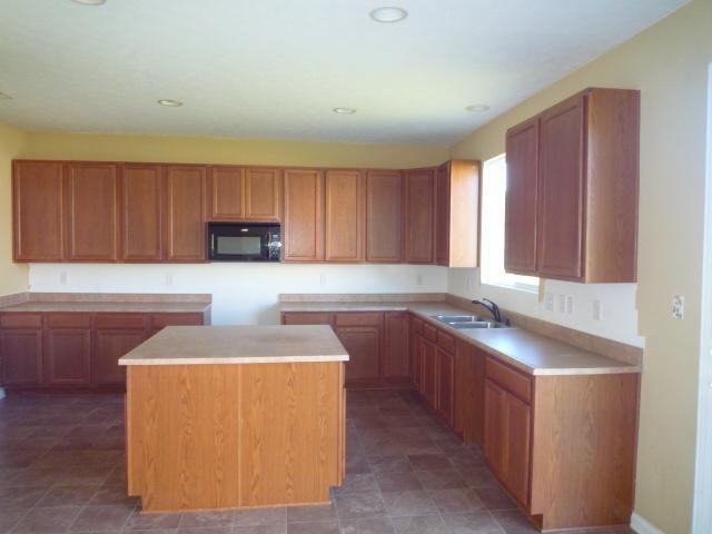 2606 Rothe Lane Indianapolis, IN 46229 - Photo 5 of 24 Gallery Image 5