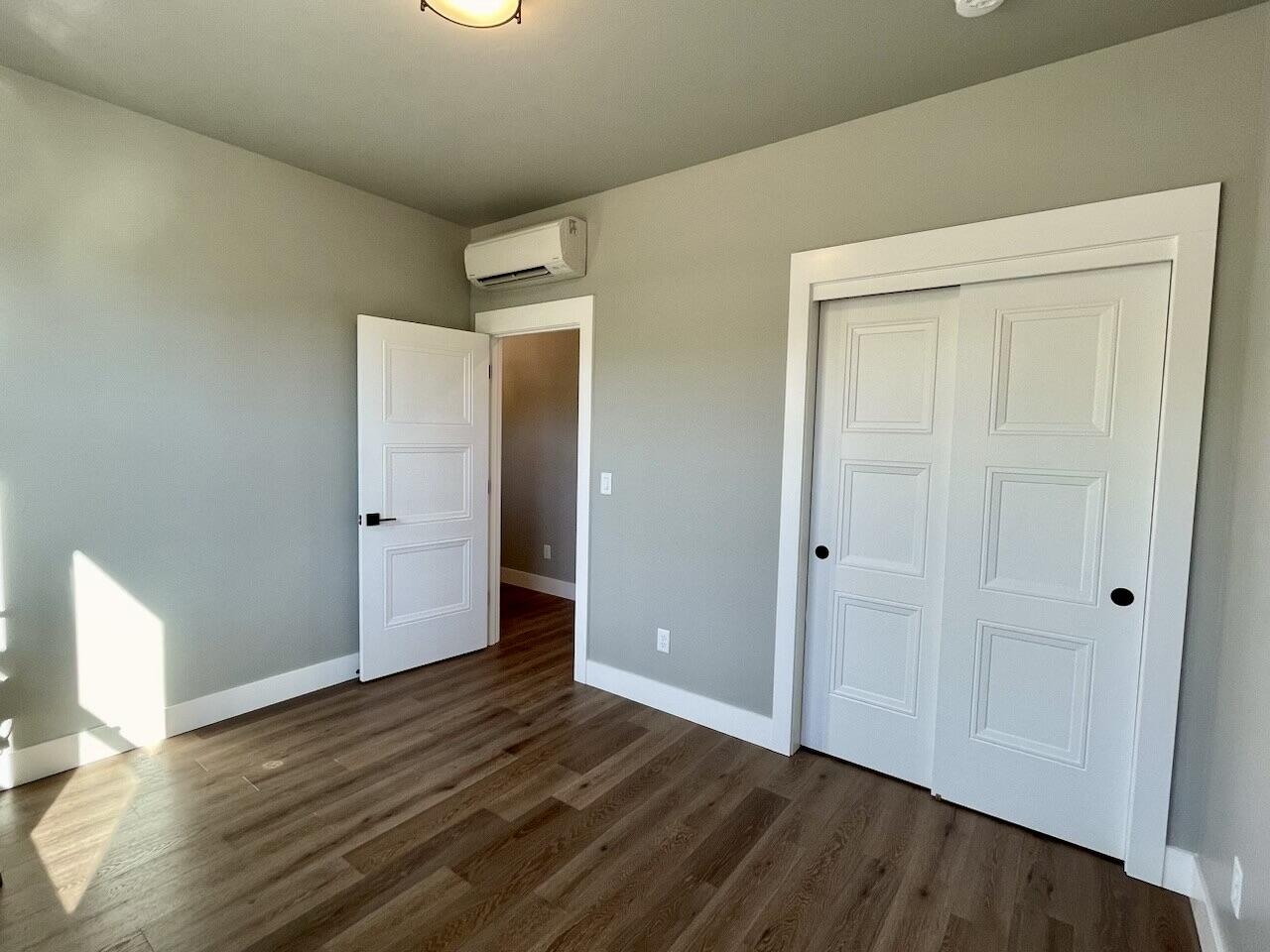 347 Randy Street Ashland, OR 97520 - Photo 21 of 36 Primary Bedroom