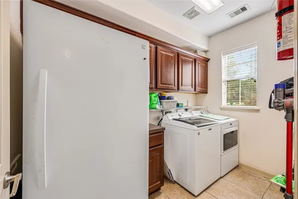 $660,000 | 1007 Commons Waterway Drive, Huffman, TX 77336