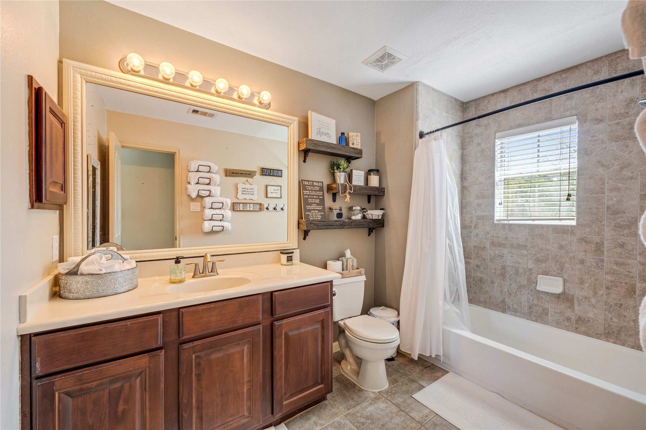 1007 Commons Waterway Drive Huffman, TX 77336 - Photo 35 of 43