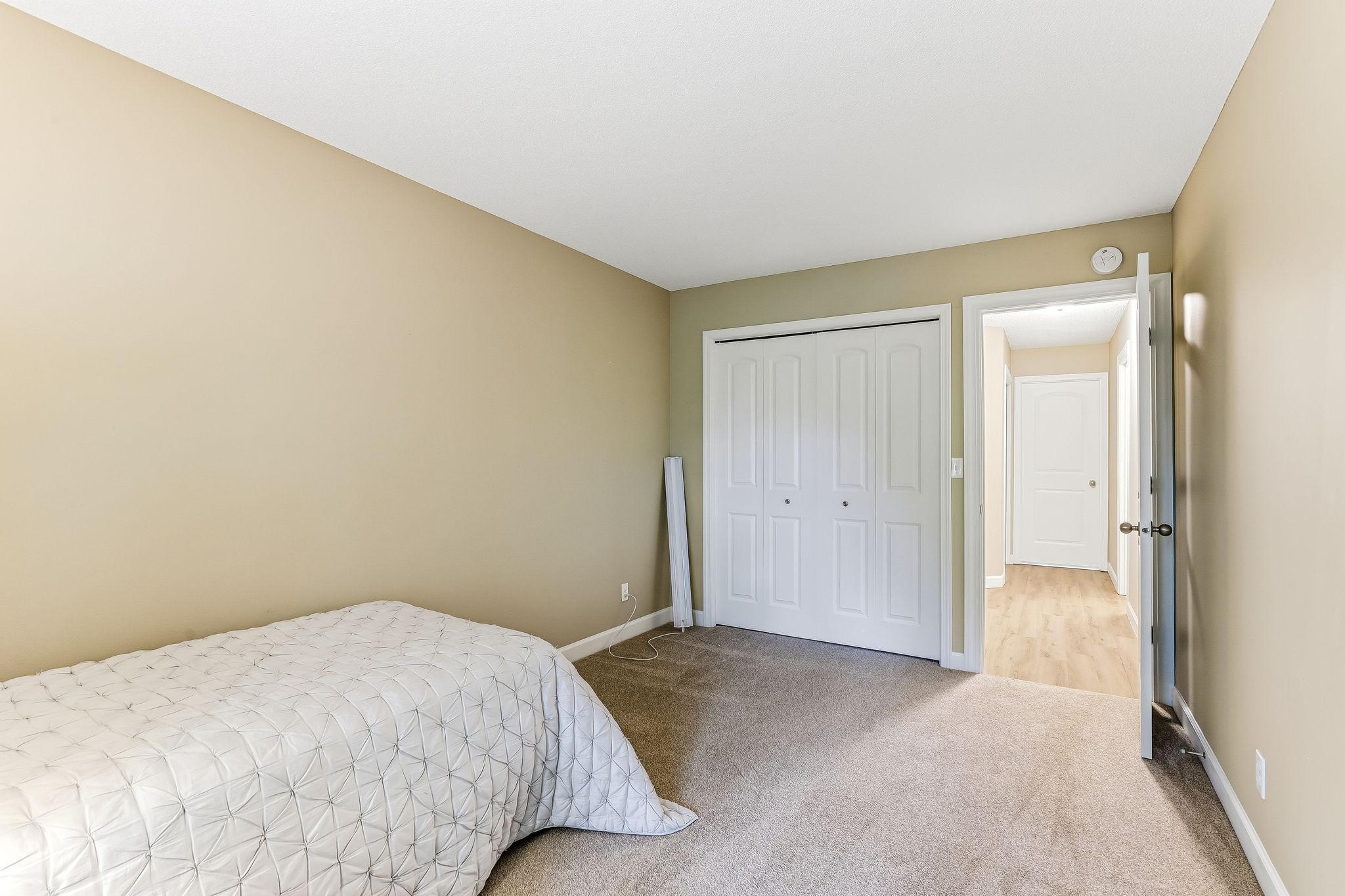 8970 Neill Lake Road Eden Prairie, MN 55347 - Photo 23 of 37