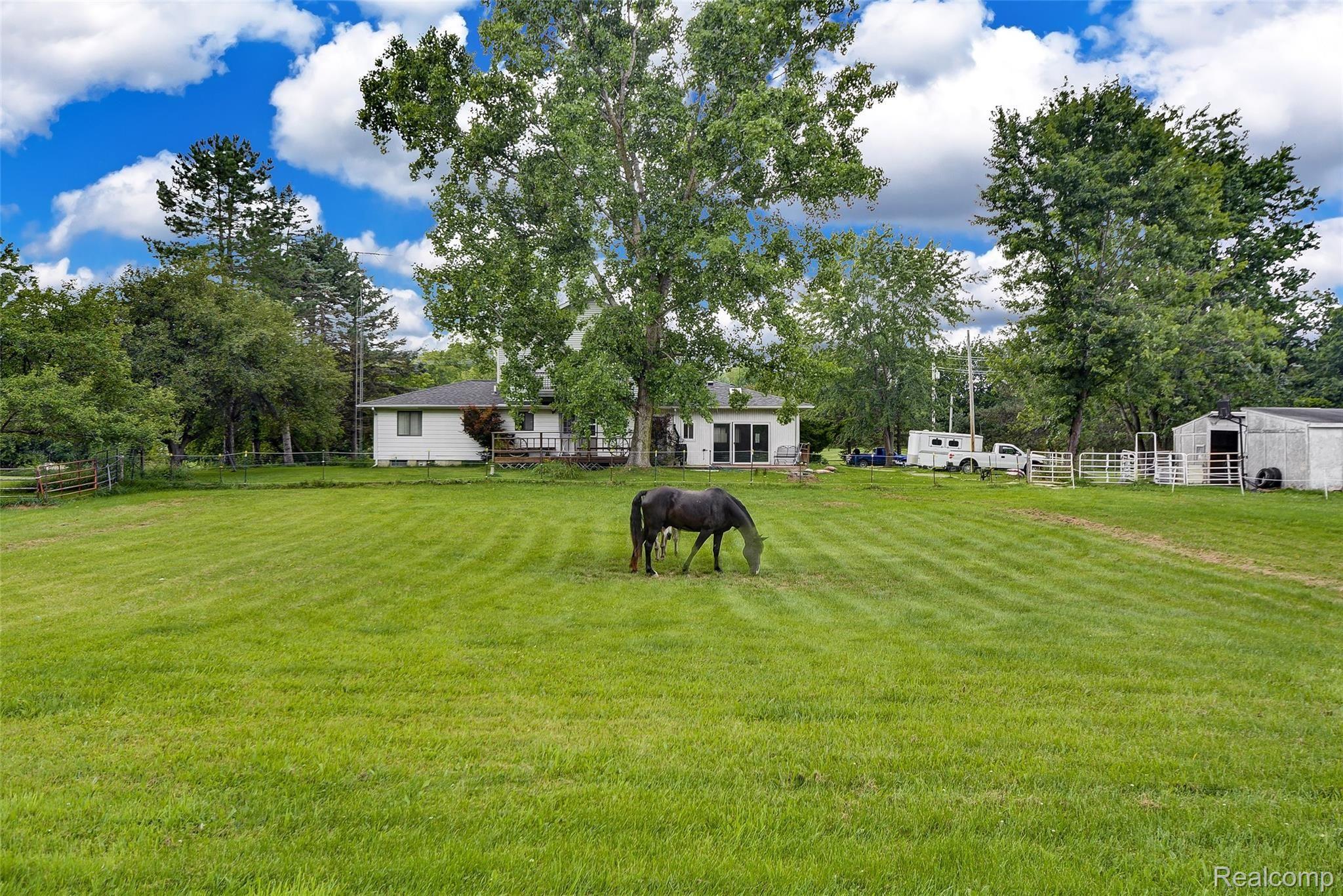 8110 Linden Road Fenton, MI 48430 - Photo 43 of 58 Linden (39).jpg