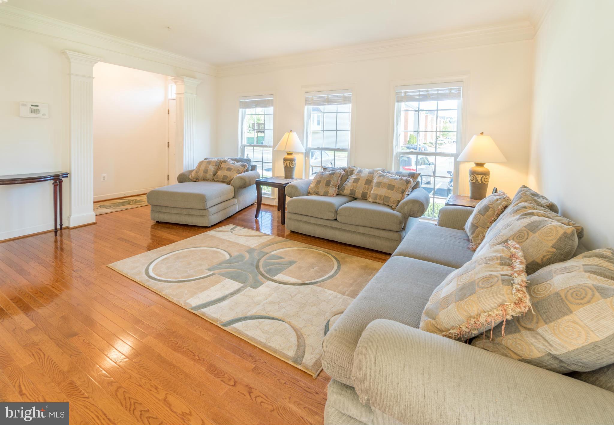 1583 Rutland Way Hanover, MD 21076 - Photo 4 of 26 Living Room