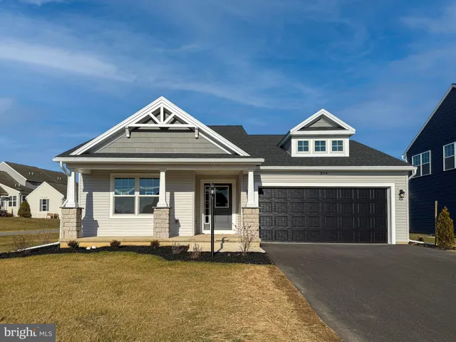 $379,900 | 304 Amberleigh Lane, Shippensburg, PA 17257