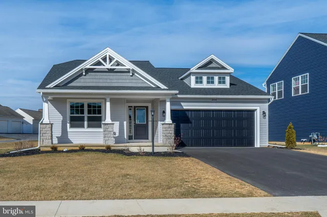 $379,900 | 304 Amberleigh Lane, Shippensburg, PA 17257