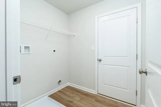 an empty room with an entryway