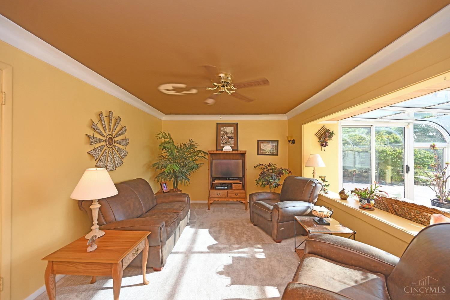 8704 Livingston Road Cincinnati, OH 45251 - Photo 10 of 89 Gallery Image 10
