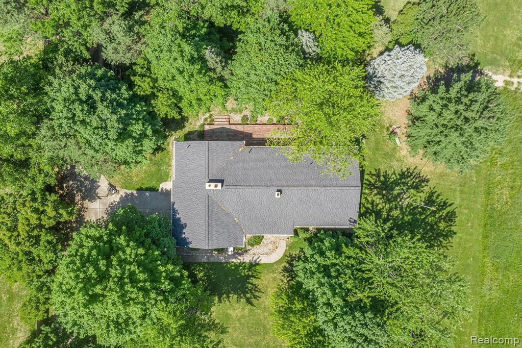 1910 Hadley Road Lapeer, MI 48446 - Photo 40 of 44