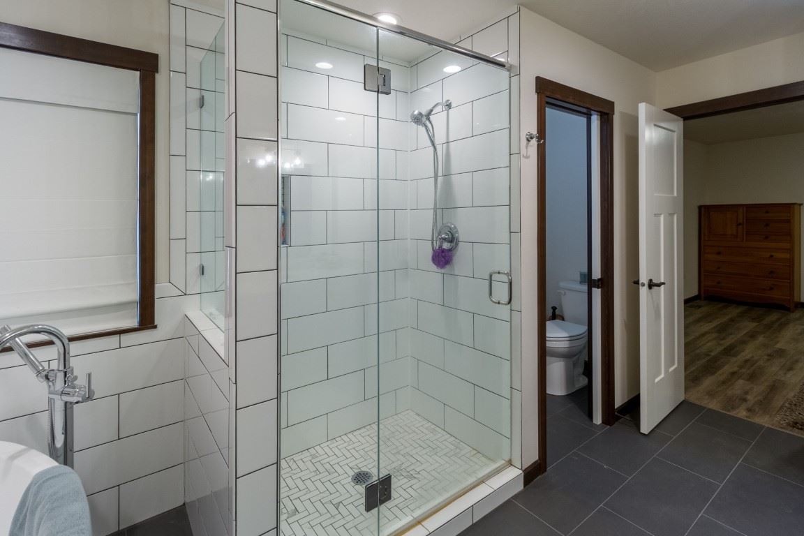 3858 White Pine Road, Unit D Loon Lake, WA 99148 - Photo 13 of 20 Gallery Image 13