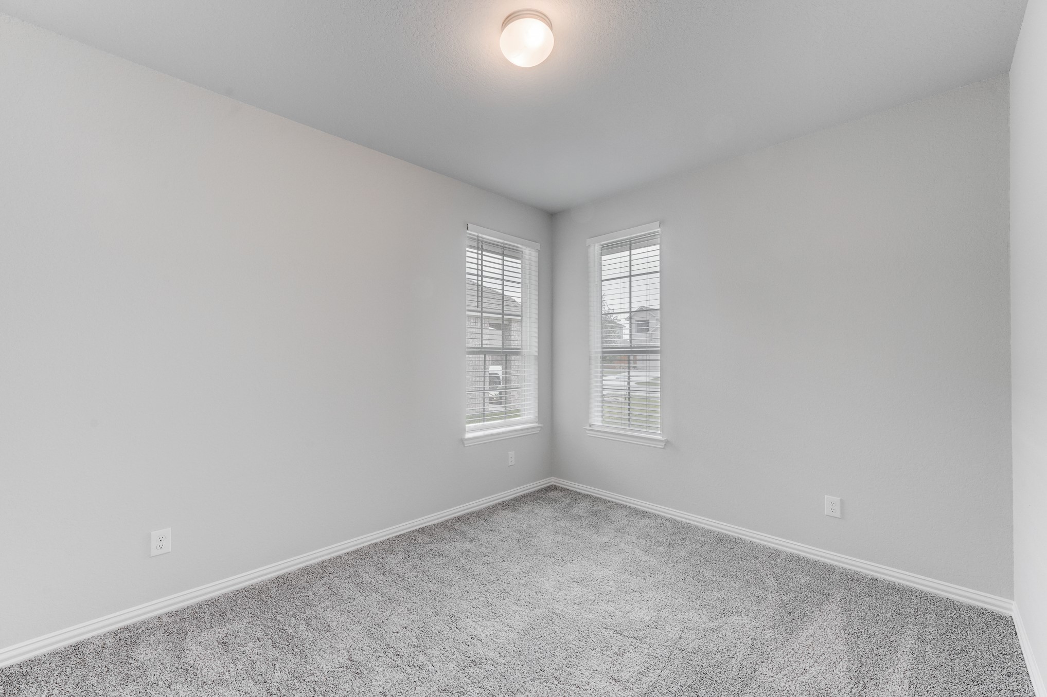 1229 Red Hills Drive Rosharon, TX 77583 - Photo 21 of 29 an empty room with windows and closet